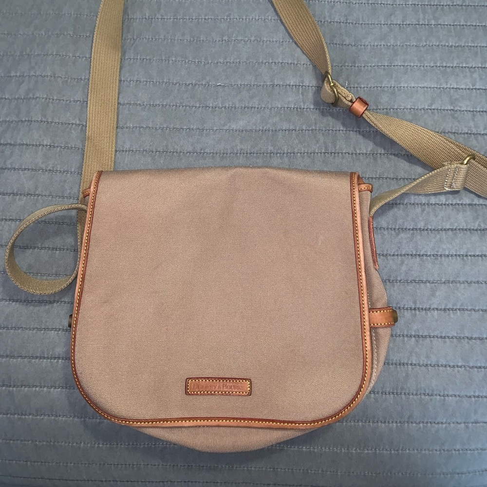 Dooney & Bourke Side bag